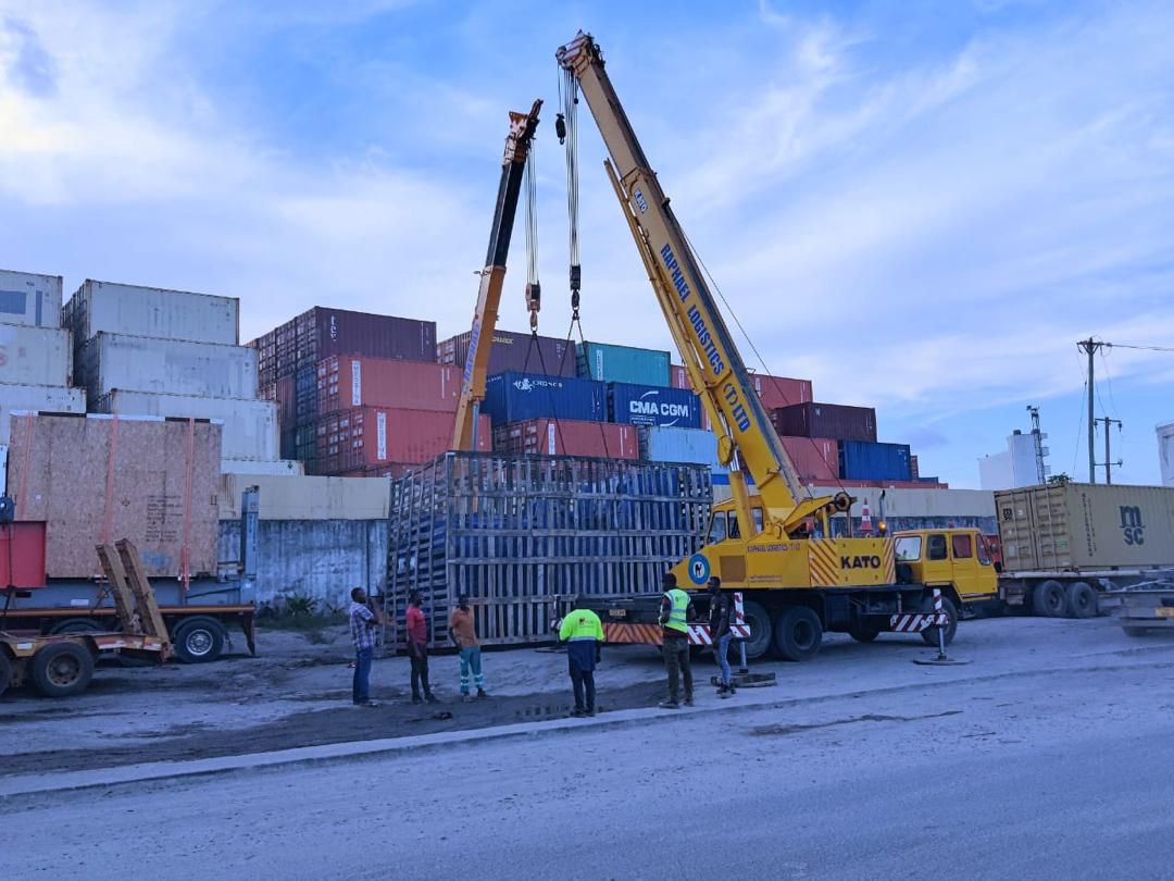 Heavy Structure Lifting and Transport